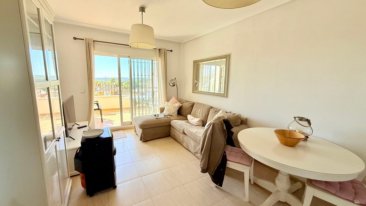 Se vende Apartamento en Planta Última de 2 dormitorios en Costa Blanca, Alicante, España