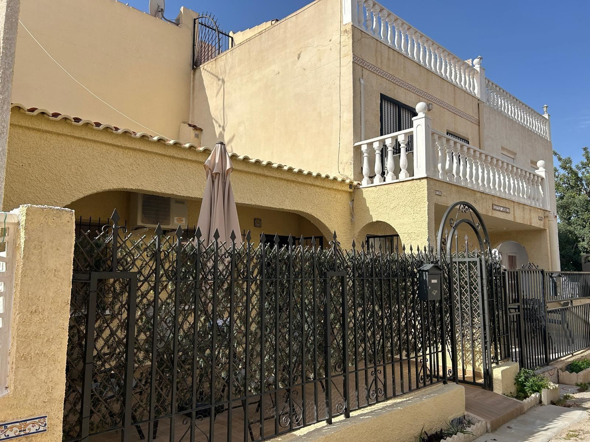 Se vende Adosada de 1 dormitorios en Costa Blanca, Alicante, España