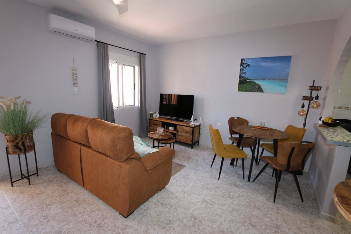 Se vende Apartamento Planta Media de 3 dormitorios en Costa Blanca, Alicante, España