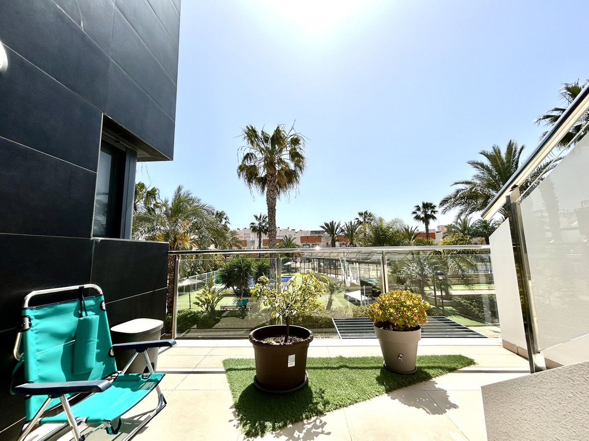 Se vende Adosada de 3 dormitorios en Costa Blanca, Alicante, España