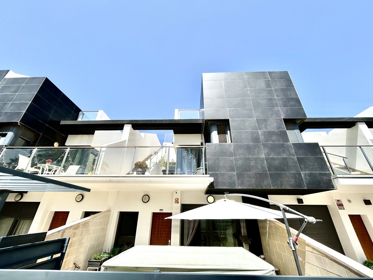Se vende Adosada de 3 dormitorios en Costa Blanca, Alicante, España