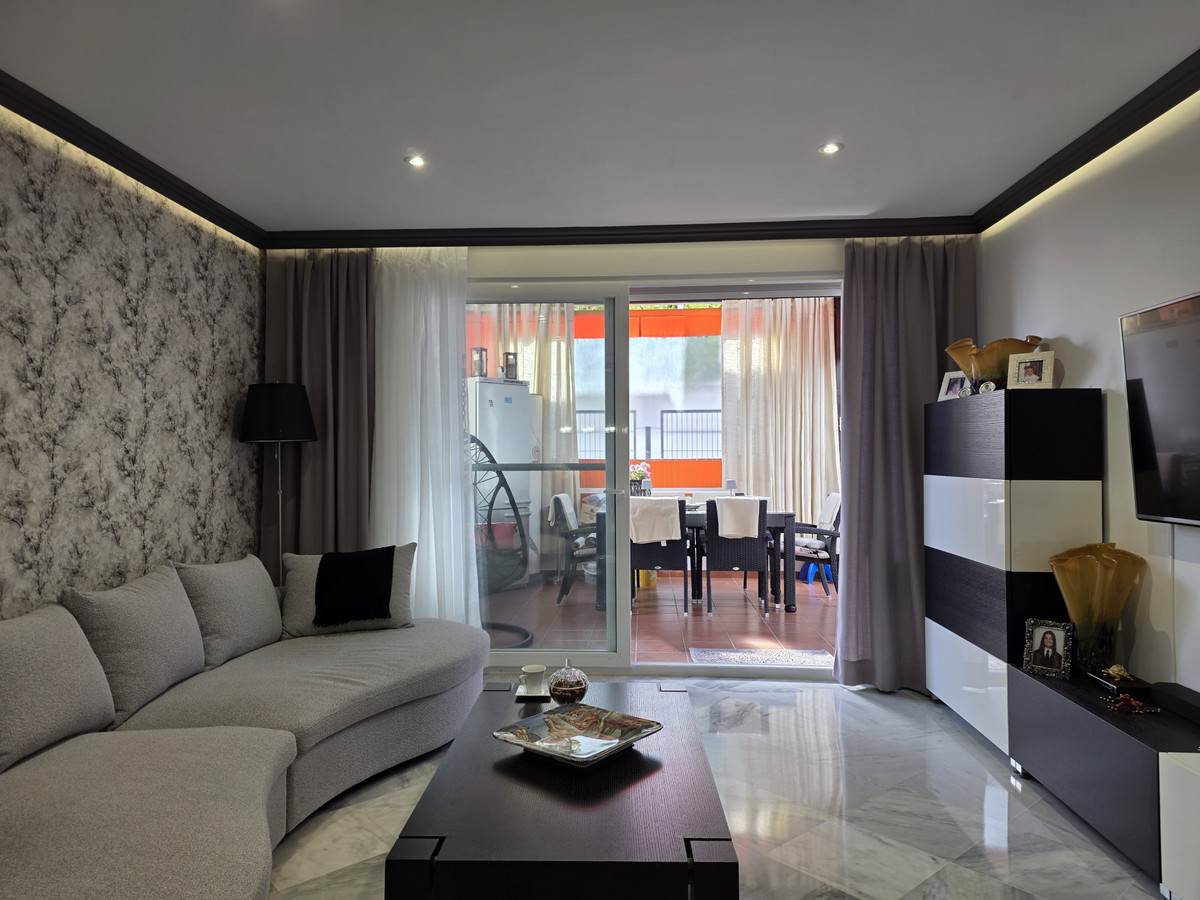 4 Bed Townhouse for sale in Nagüeles Costa Del Sol, Málaga, Spain