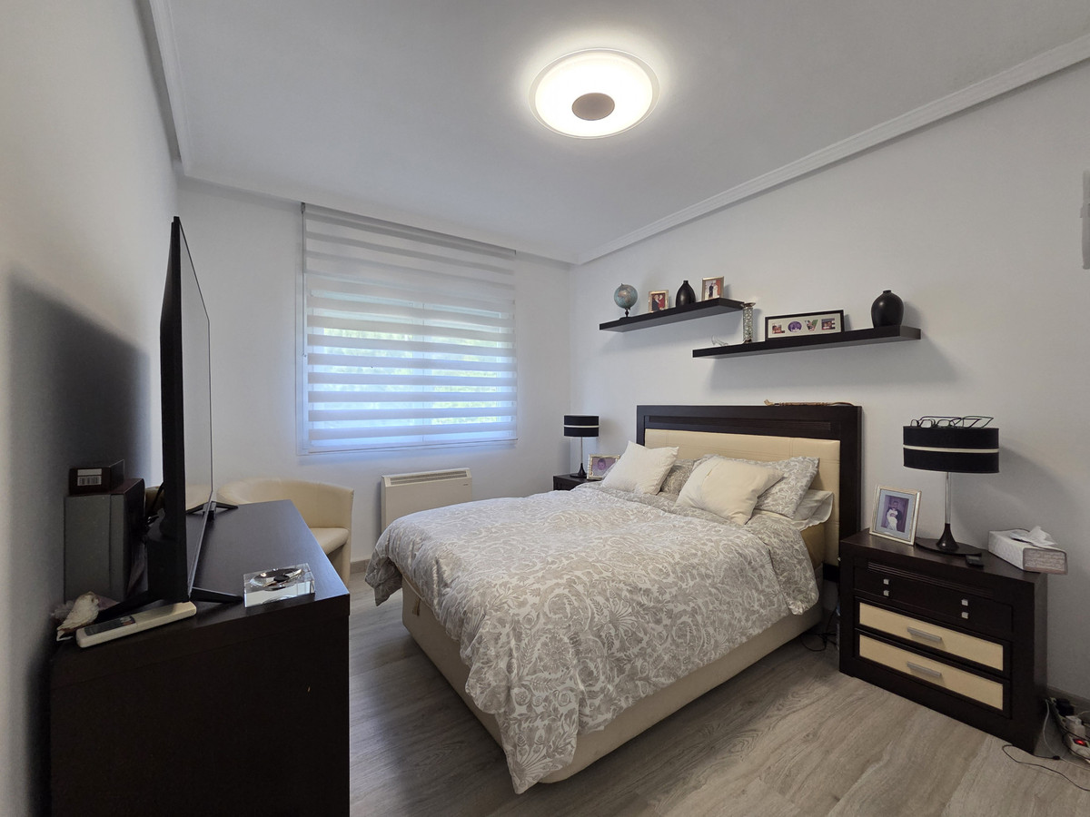4 Bed Townhouse for sale in Nagüeles Costa Del Sol, Málaga, Spain