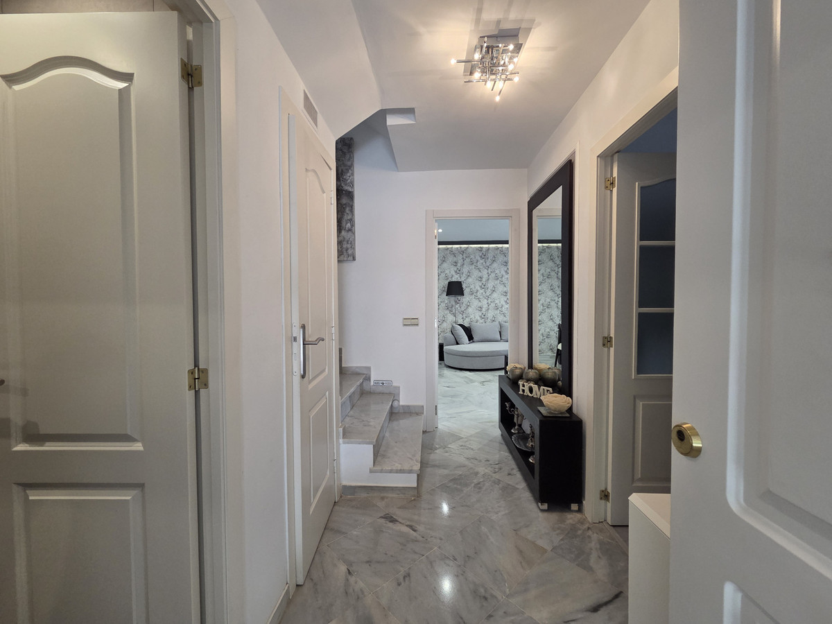 4 Bed Townhouse for sale in Nagüeles Costa Del Sol, Málaga, Spain