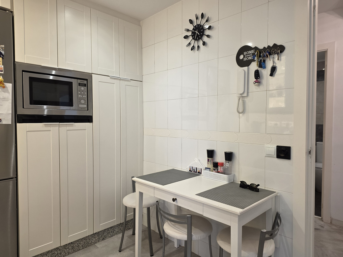 4 Bed Townhouse for sale in Nagüeles Costa Del Sol, Málaga, Spain