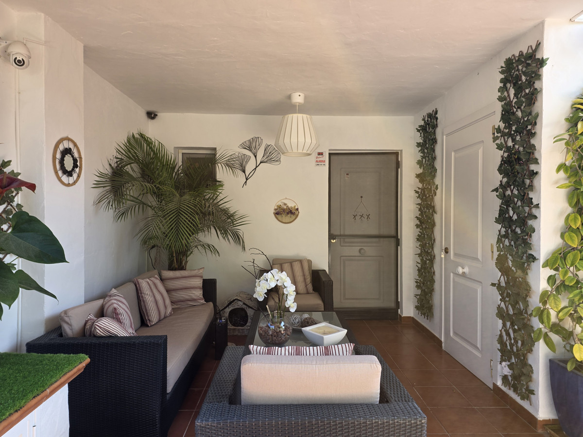 4 Bed Townhouse for sale in Nagüeles Costa Del Sol, Málaga, Spain