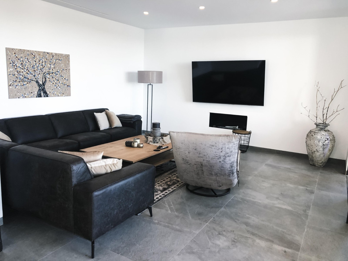 6 Bed Townhouse for sale in Ciudad Quesada Costa Blanca, Alicante, Spain