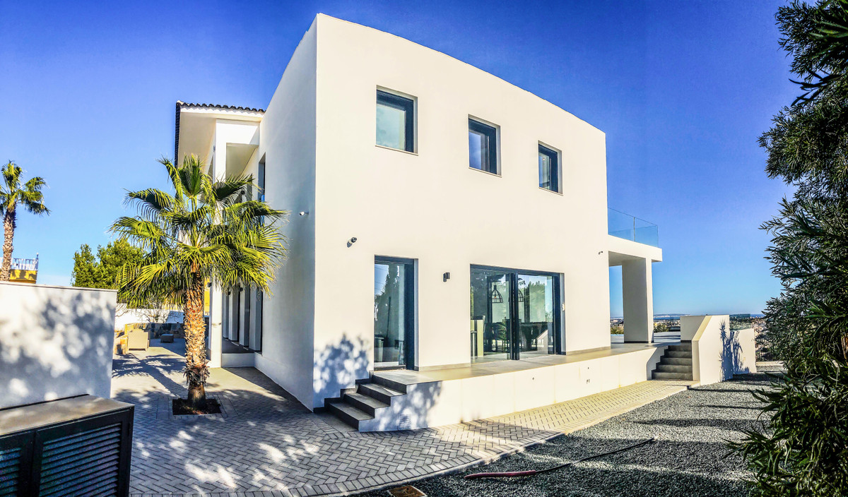 6 Bed Townhouse for sale in Ciudad Quesada Costa Blanca, Alicante, Spain