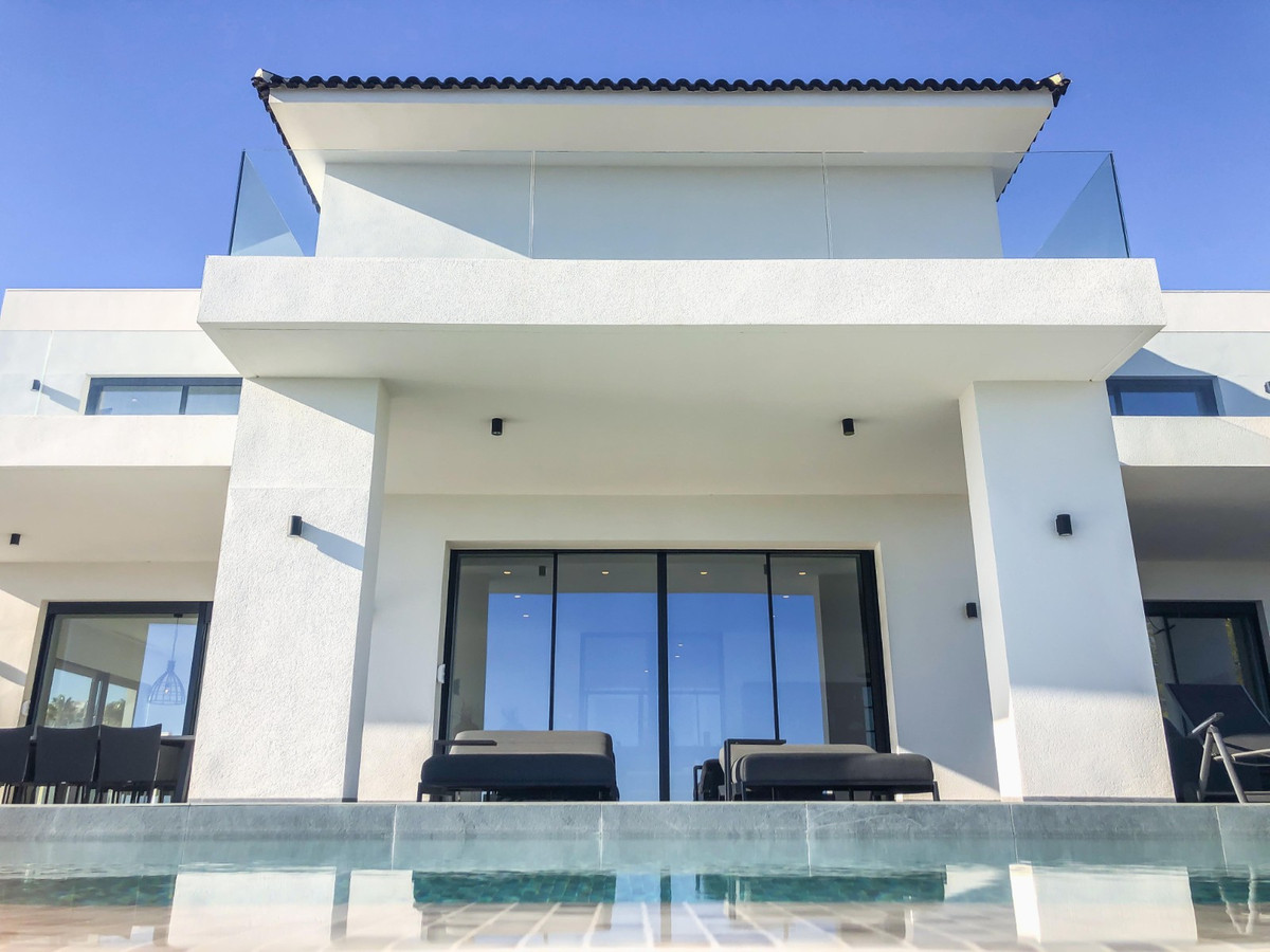 6 Bed Townhouse for sale in Ciudad Quesada Costa Blanca, Alicante, Spain