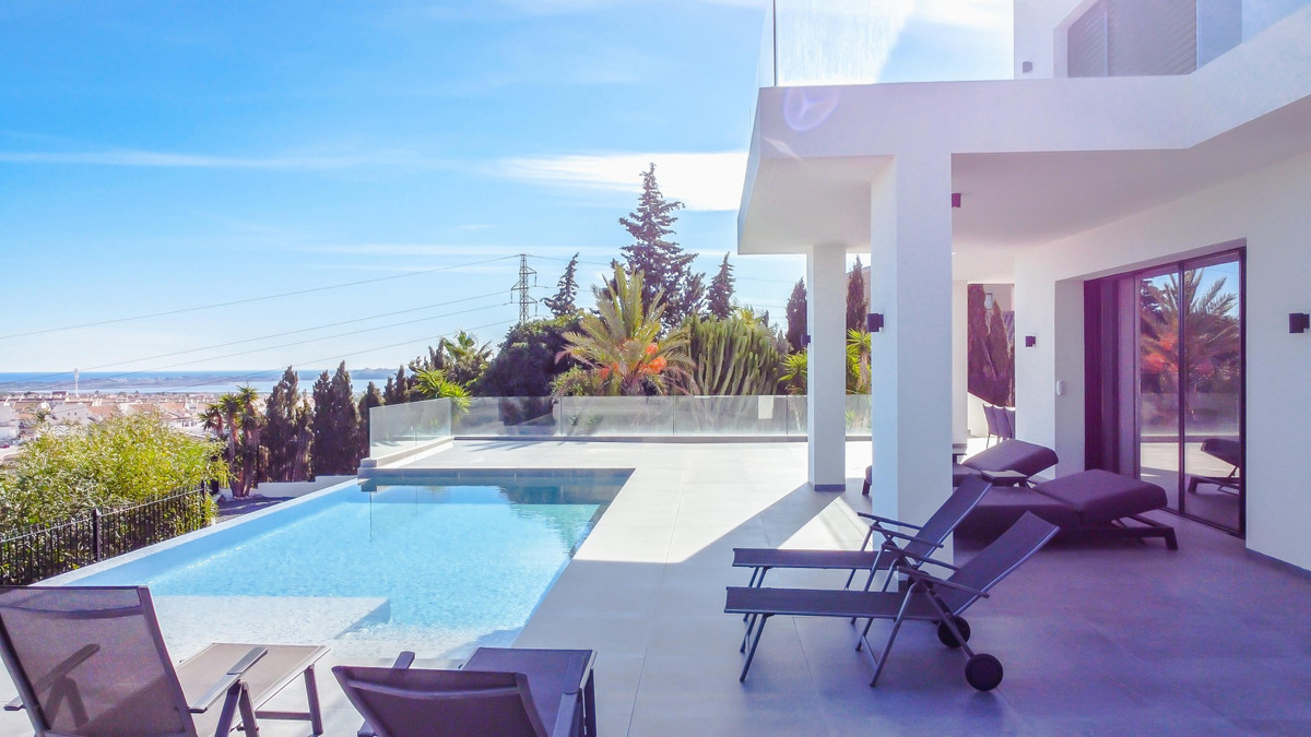 6 Bed Townhouse for sale in Ciudad Quesada Costa Blanca, Alicante, Spain