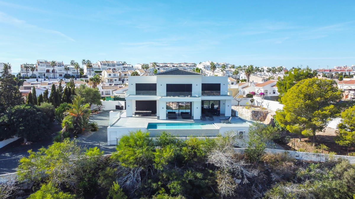 6 Bed Townhouse for sale in Ciudad Quesada Costa Blanca, Alicante, Spain