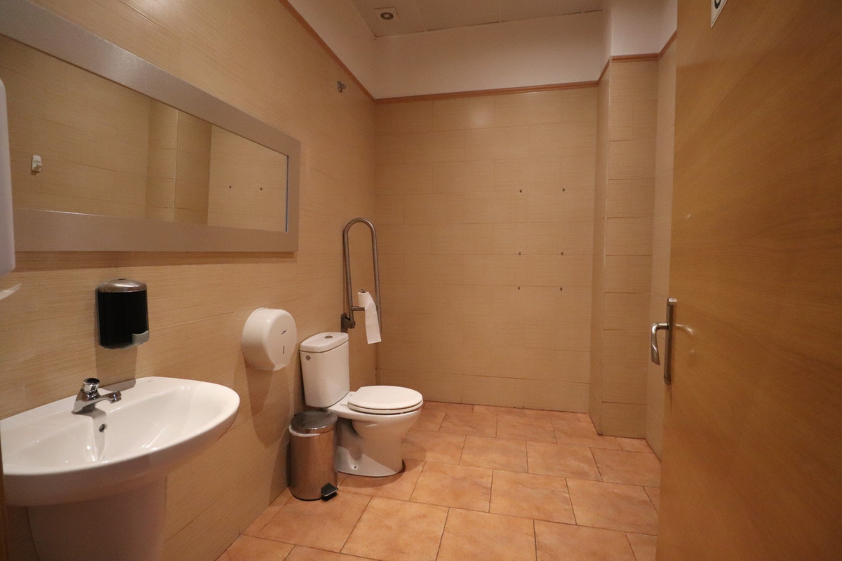 Se vende Local comercial  en Costa Blanca, Alicante, España