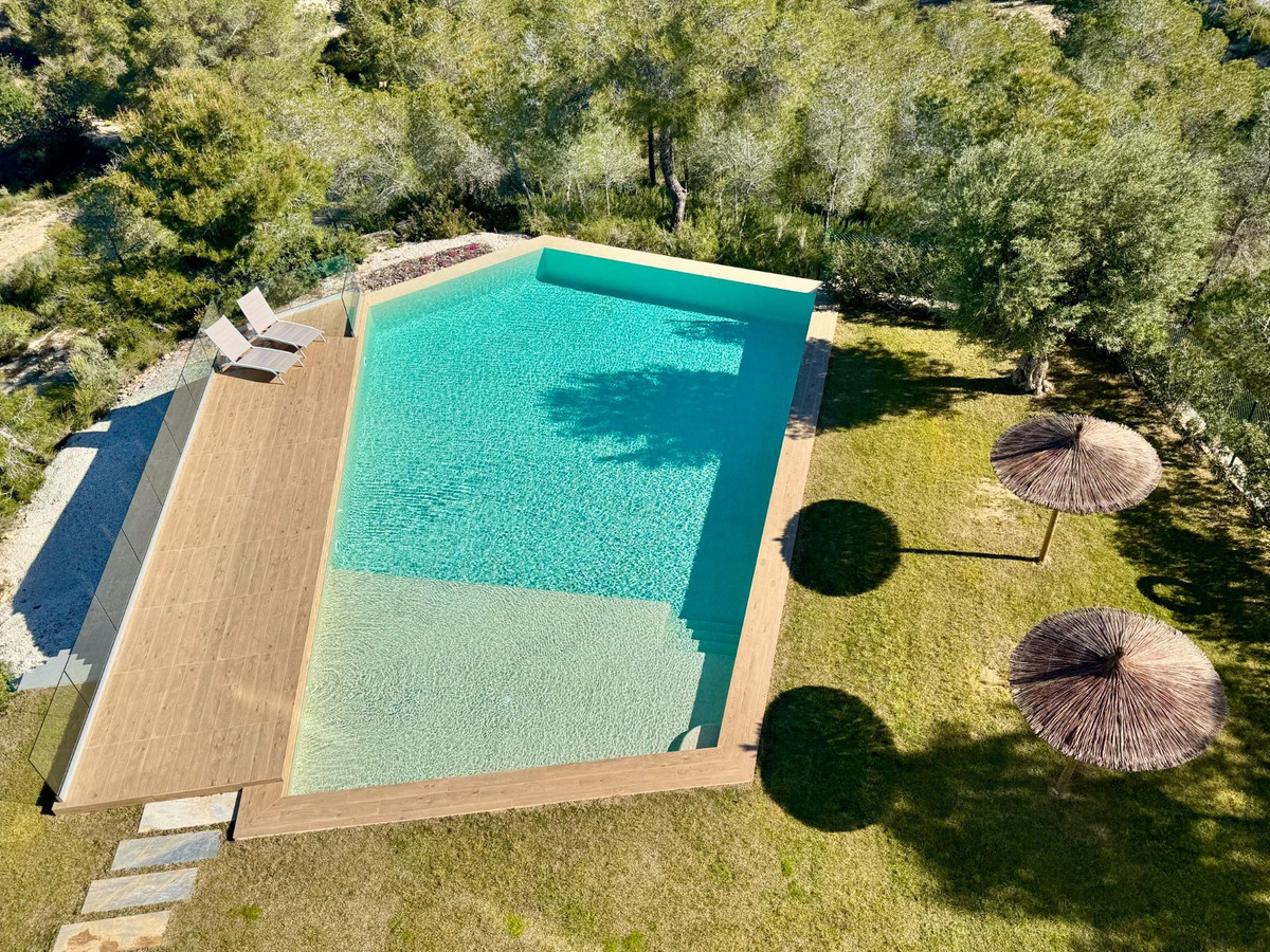 2 Bed Apartment for sale in Las Colinas Golf Costa Blanca, Alicante, Spain