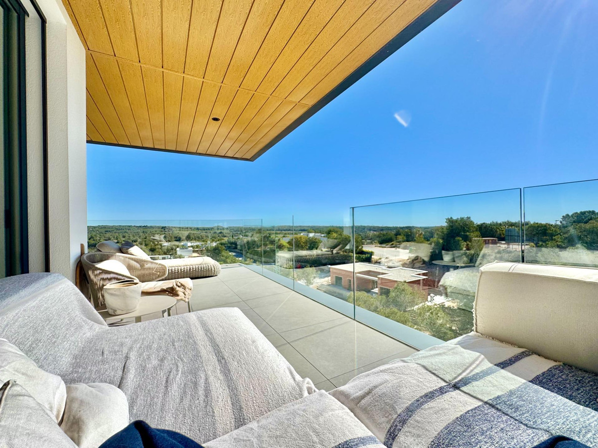 2 Bed Apartment for sale in Las Colinas Golf Costa Blanca, Alicante, Spain