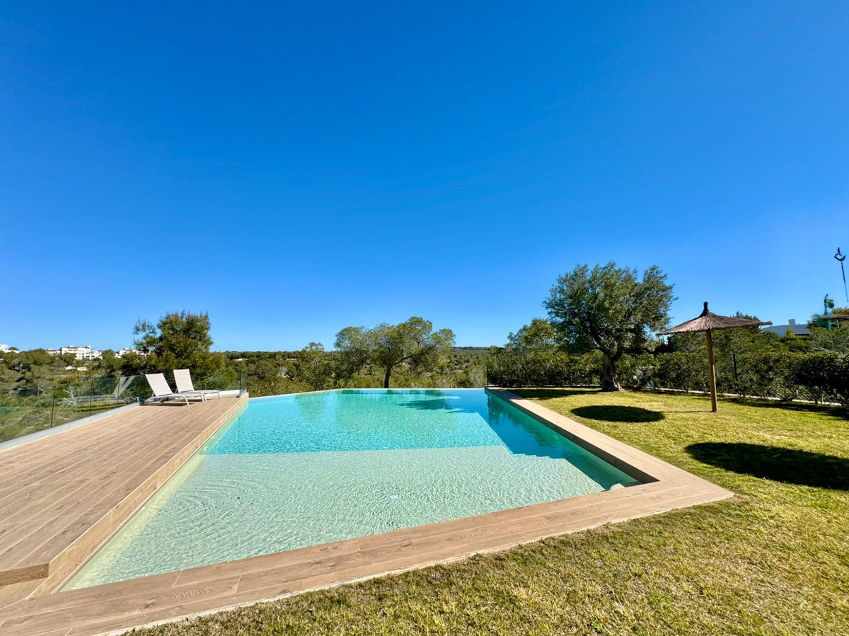 2 Bed Apartment for sale in Las Colinas Golf Costa Blanca, Alicante, Spain