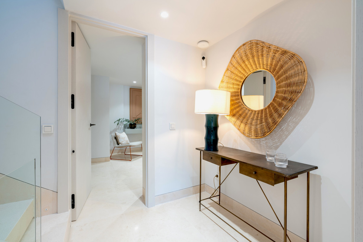 5 Bed Townhouse for sale in The Golden Mile Costa Del Sol, Málaga, Spain