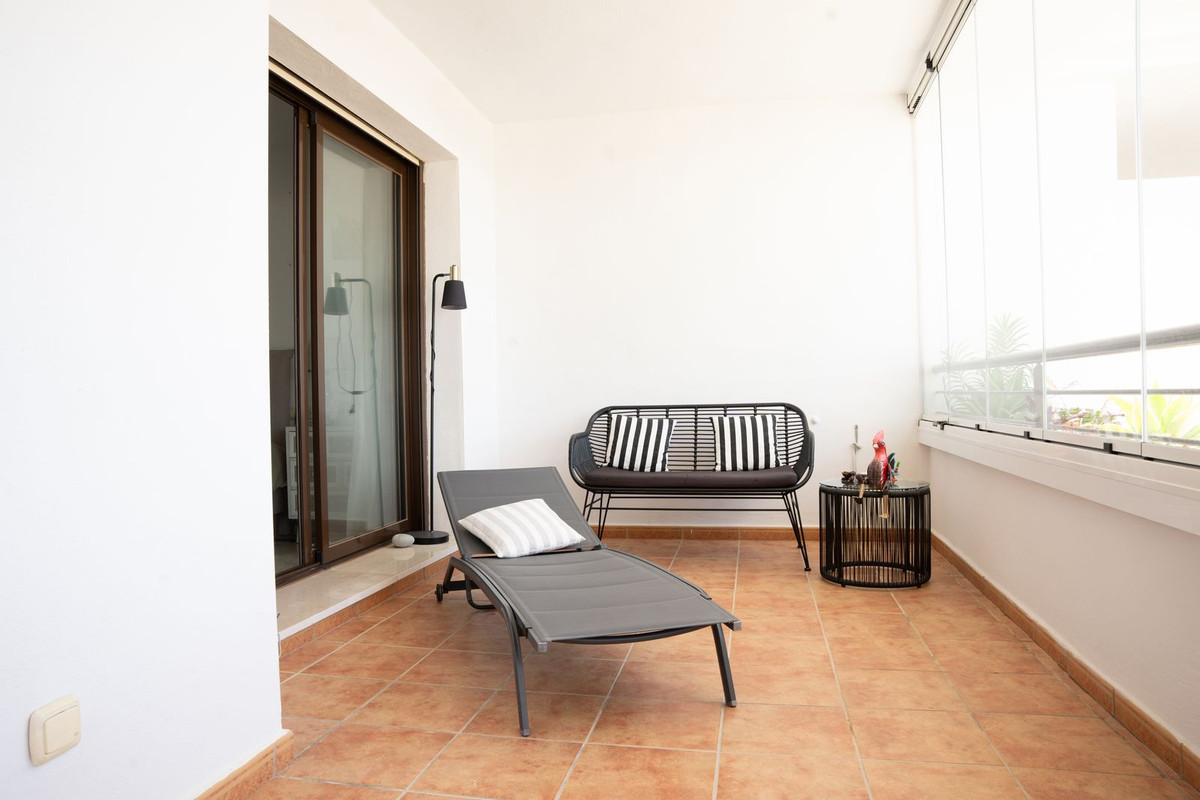 2 Bed Apartment for sale in Casares Costa Del Sol, Málaga, Spain