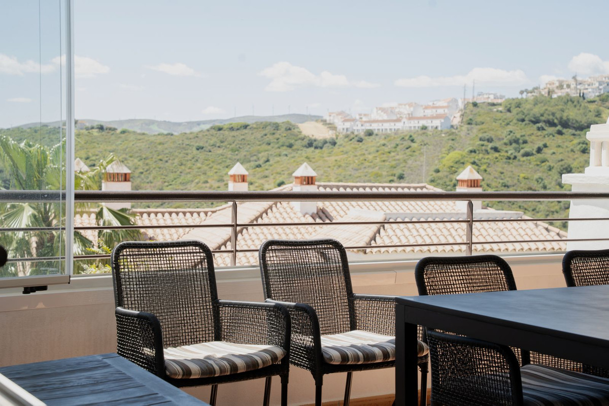 2 Bed Apartment for sale in Casares Costa Del Sol, Málaga, Spain