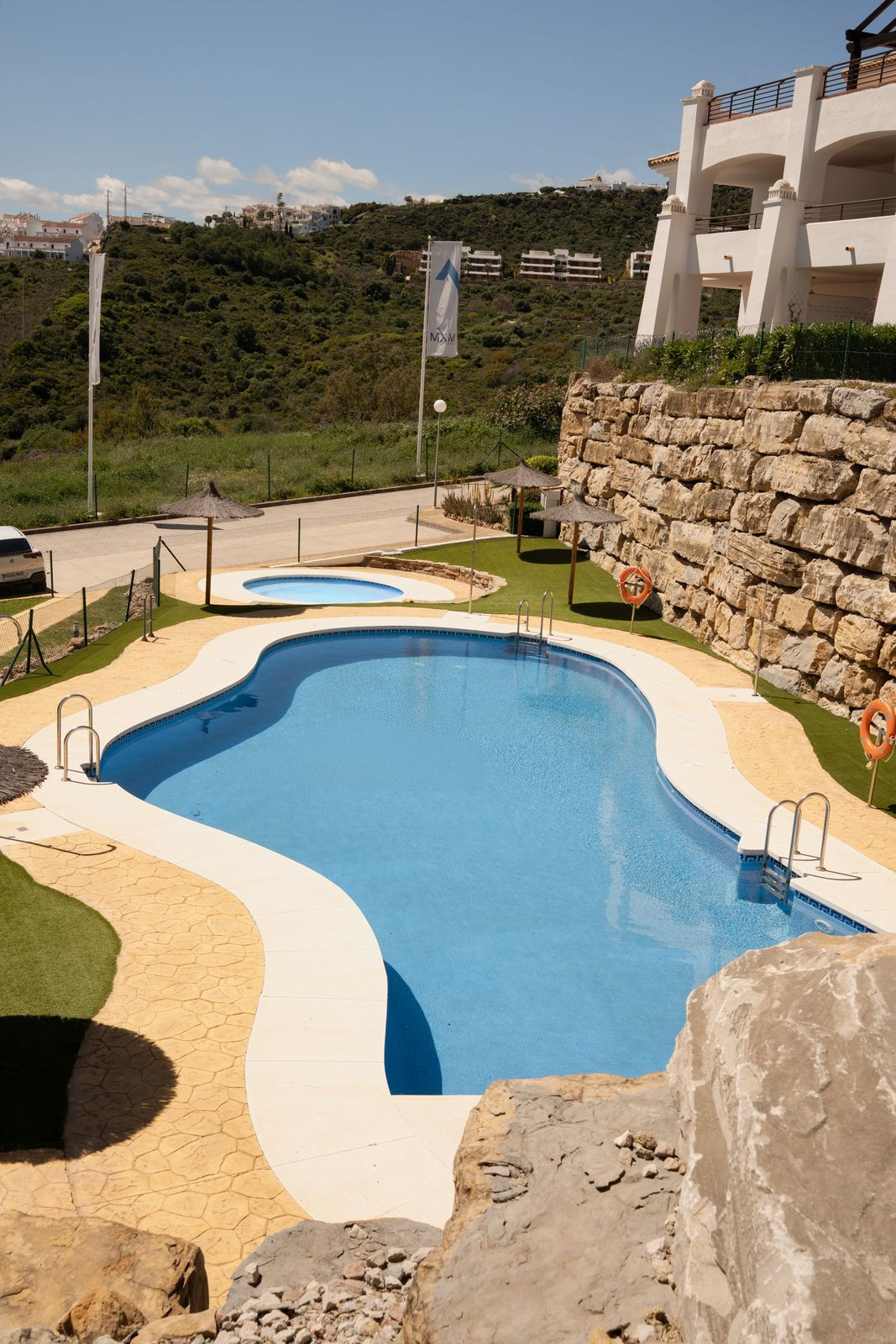 2 Bed Apartment for sale in Casares Costa Del Sol, Málaga, Spain