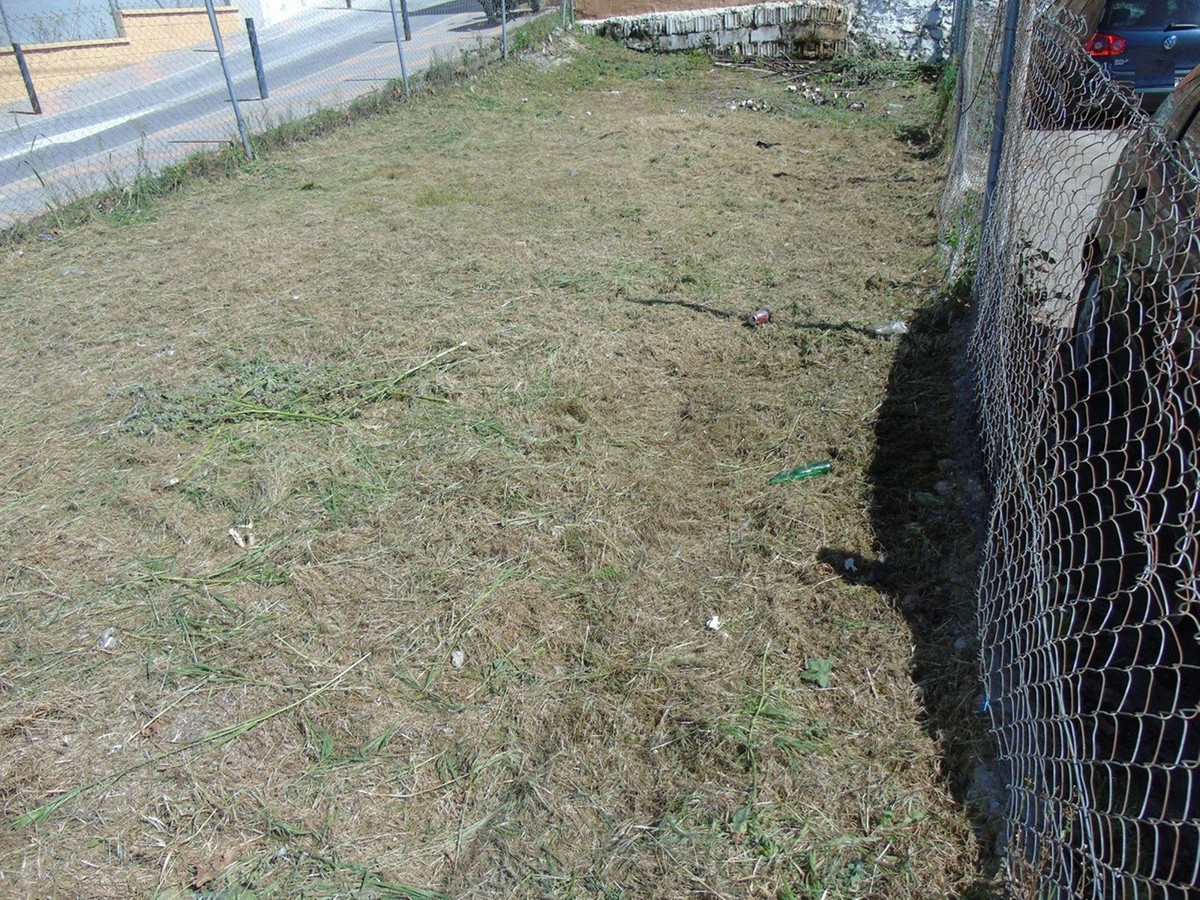 Se vende Terreno Urbano  en Costa Del Sol, Málaga, España
