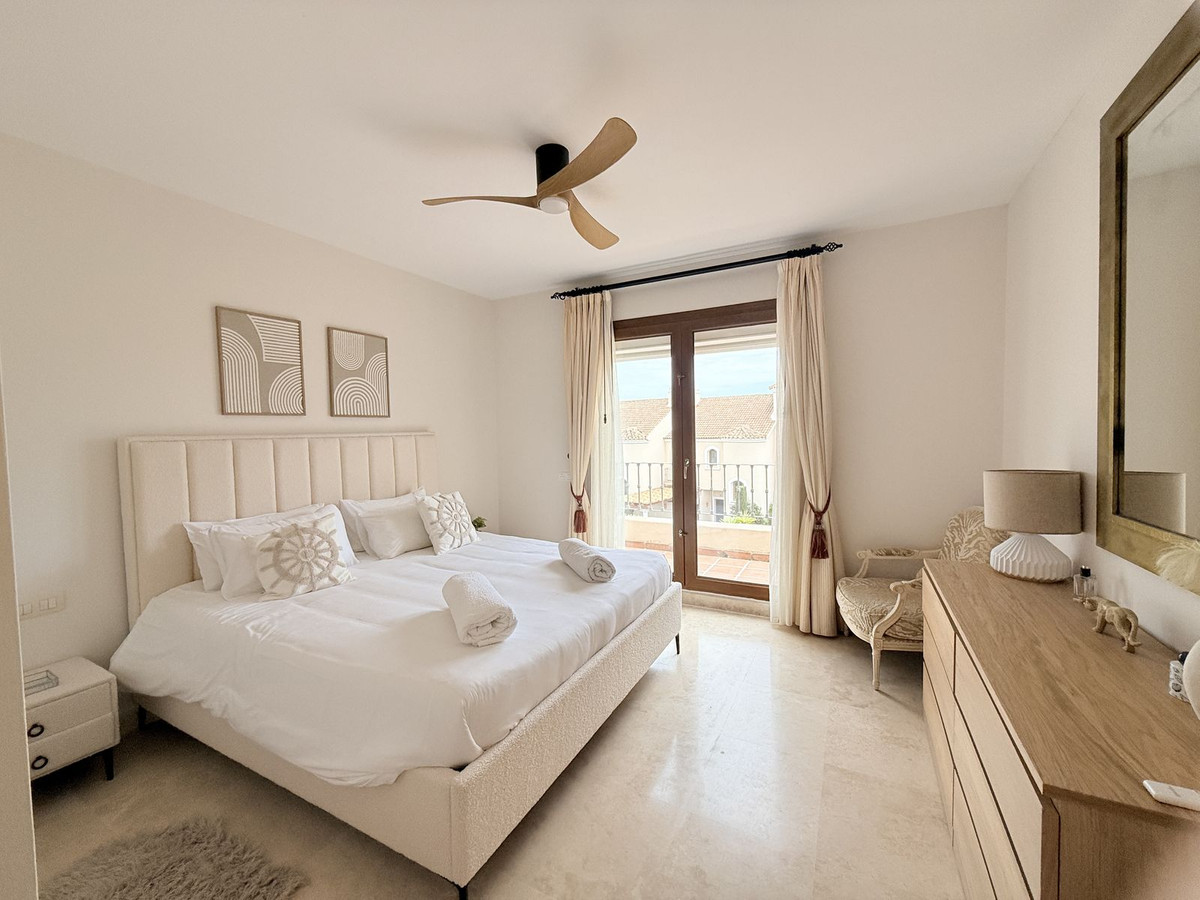 4 Bed Townhouse for sale in El Paraiso Costa Del Sol, Málaga, Spain