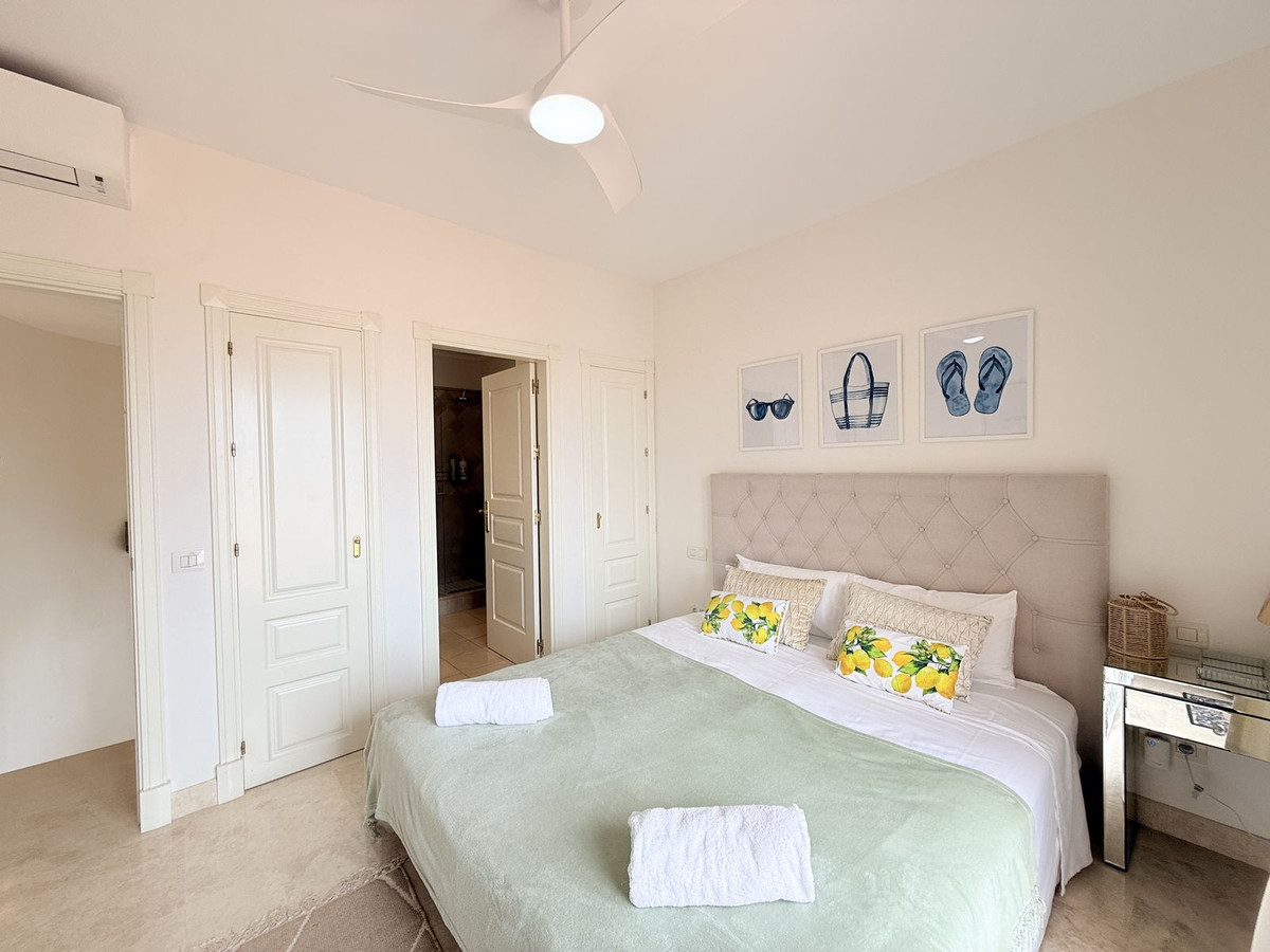 4 Bed Townhouse for sale in El Paraiso Costa Del Sol, Málaga, Spain