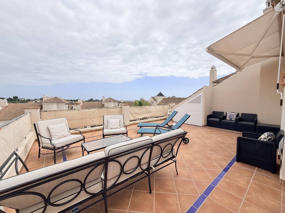 4 Bed Townhouse for sale in El Paraiso Costa Del Sol, Málaga, Spain