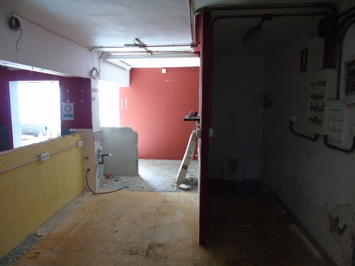 Se vende Terreno Urbano  en Costa Del Sol, Málaga, España