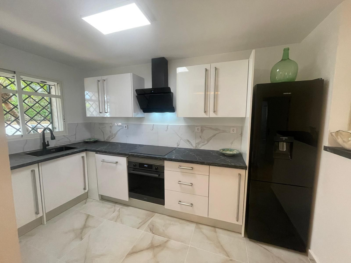 Se vende Apartamento Planta Baja de 2 dormitorios en Costa Del Sol, Málaga, España
