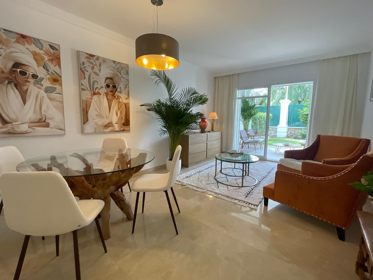 Se vende Apartamento Planta Baja de 2 dormitorios en Costa Del Sol, Málaga, España