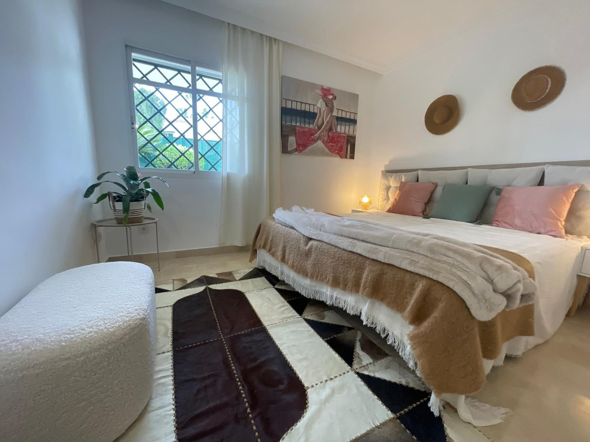 Se vende Apartamento Planta Baja de 2 dormitorios en Costa Del Sol, Málaga, España