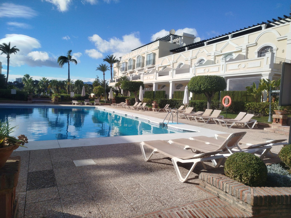 Se vende Apartamento Planta Baja de 2 dormitorios en Costa Del Sol, Málaga, España