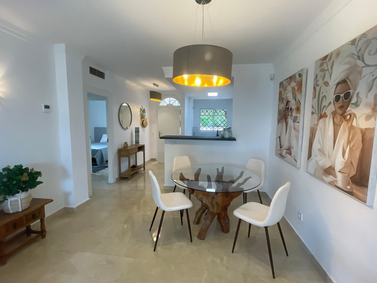 Se vende Apartamento Planta Baja de 2 dormitorios en Costa Del Sol, Málaga, España