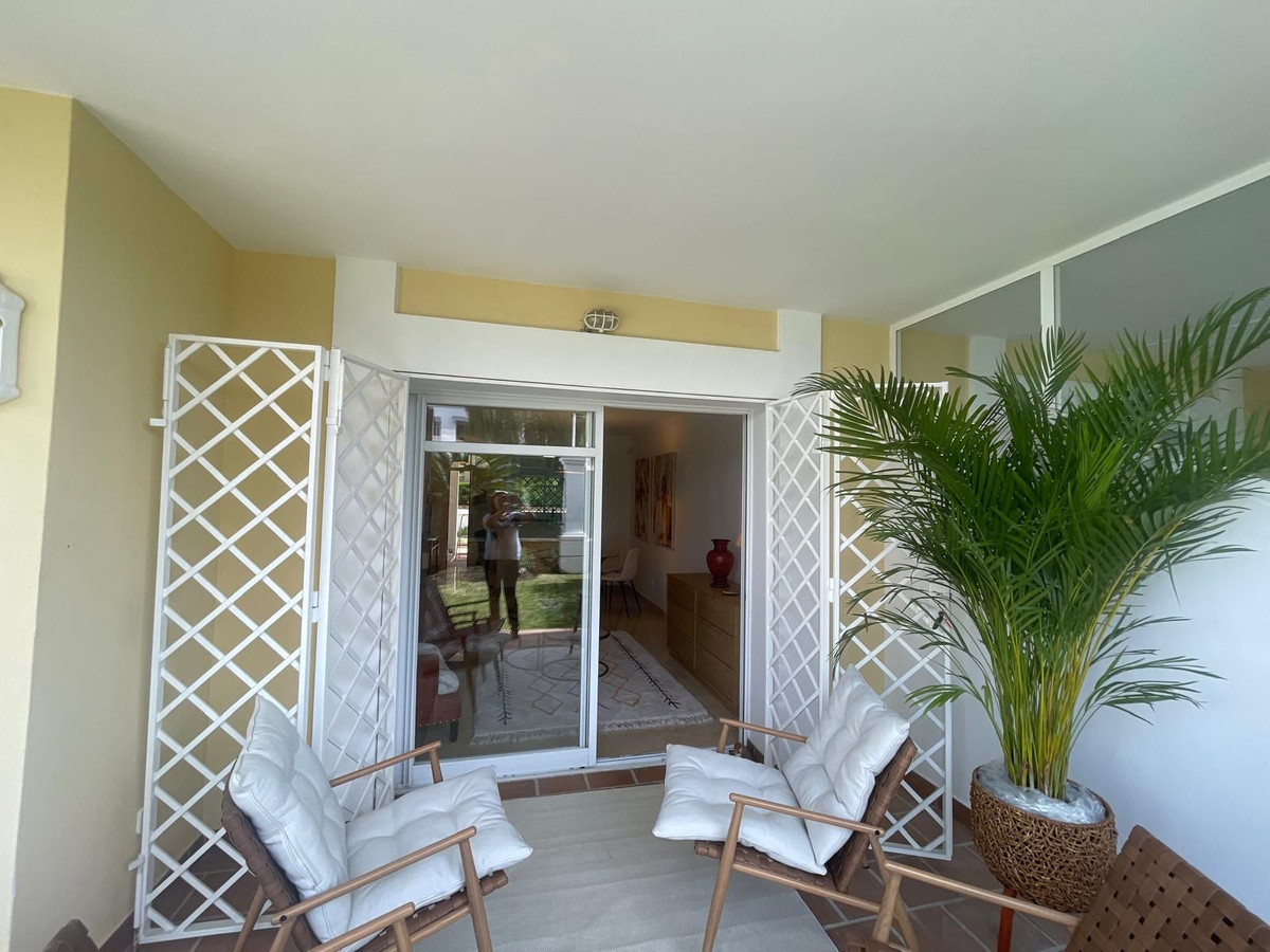 Se vende Apartamento Planta Baja de 2 dormitorios en Costa Del Sol, Málaga, España