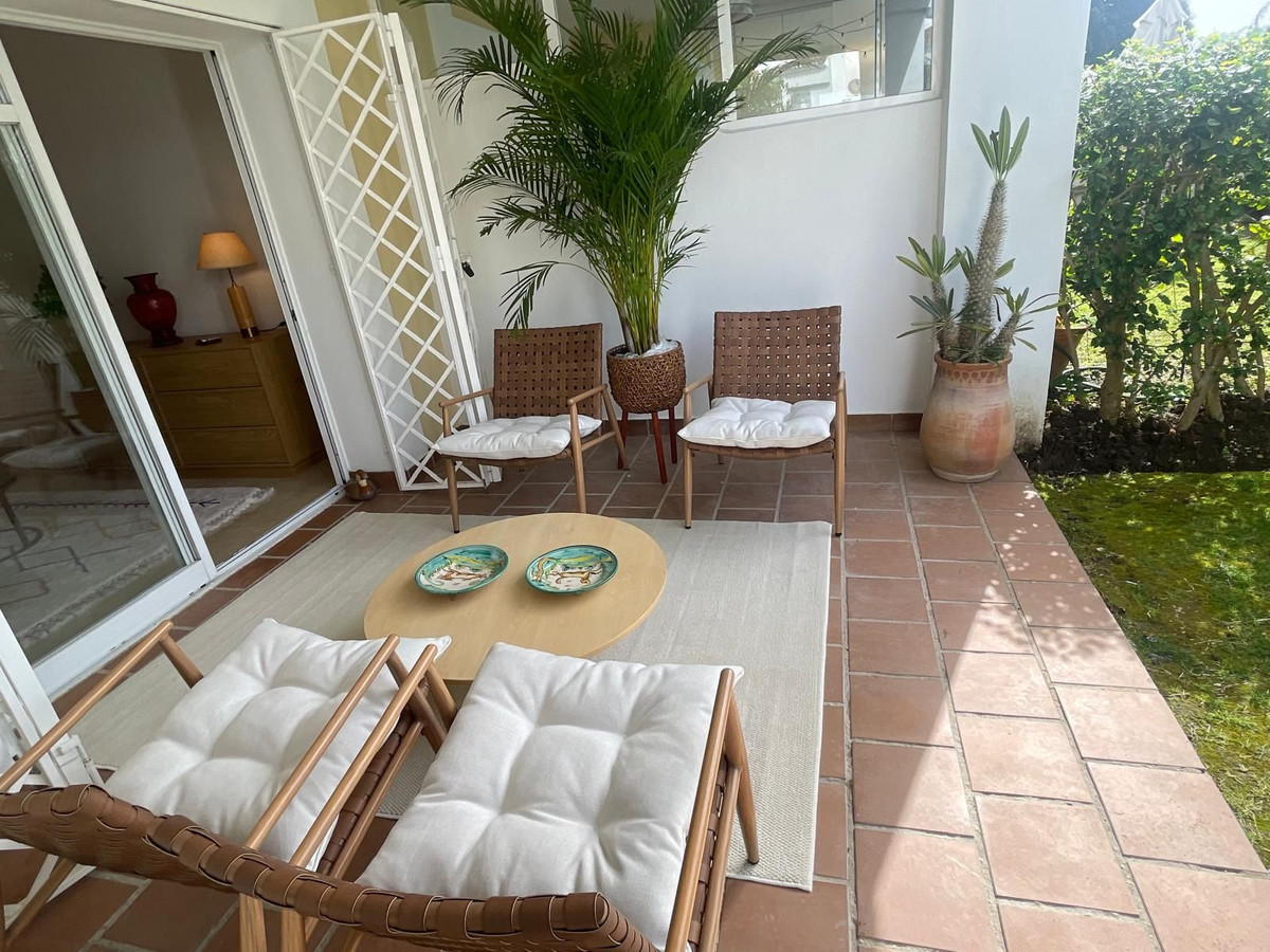 Se vende Apartamento Planta Baja de 2 dormitorios en Costa Del Sol, Málaga, España