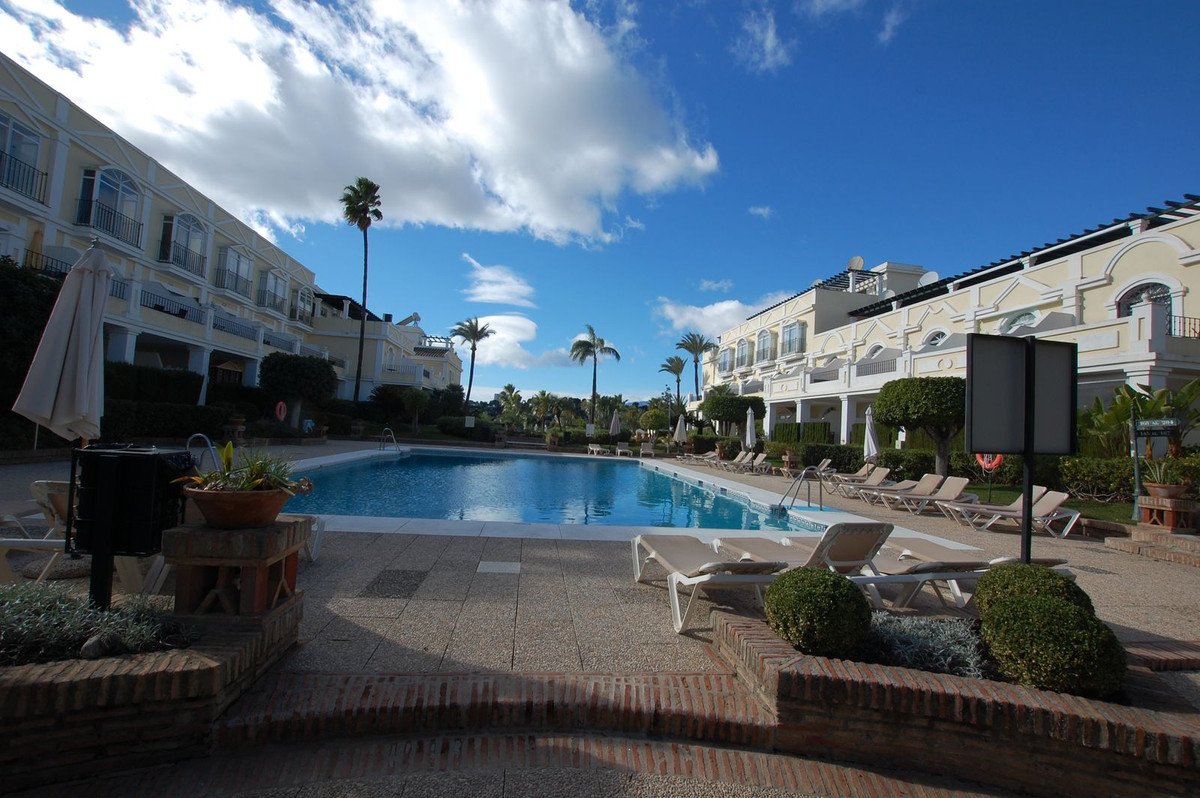 Se vende Apartamento Planta Baja de 2 dormitorios en Costa Del Sol, Málaga, España