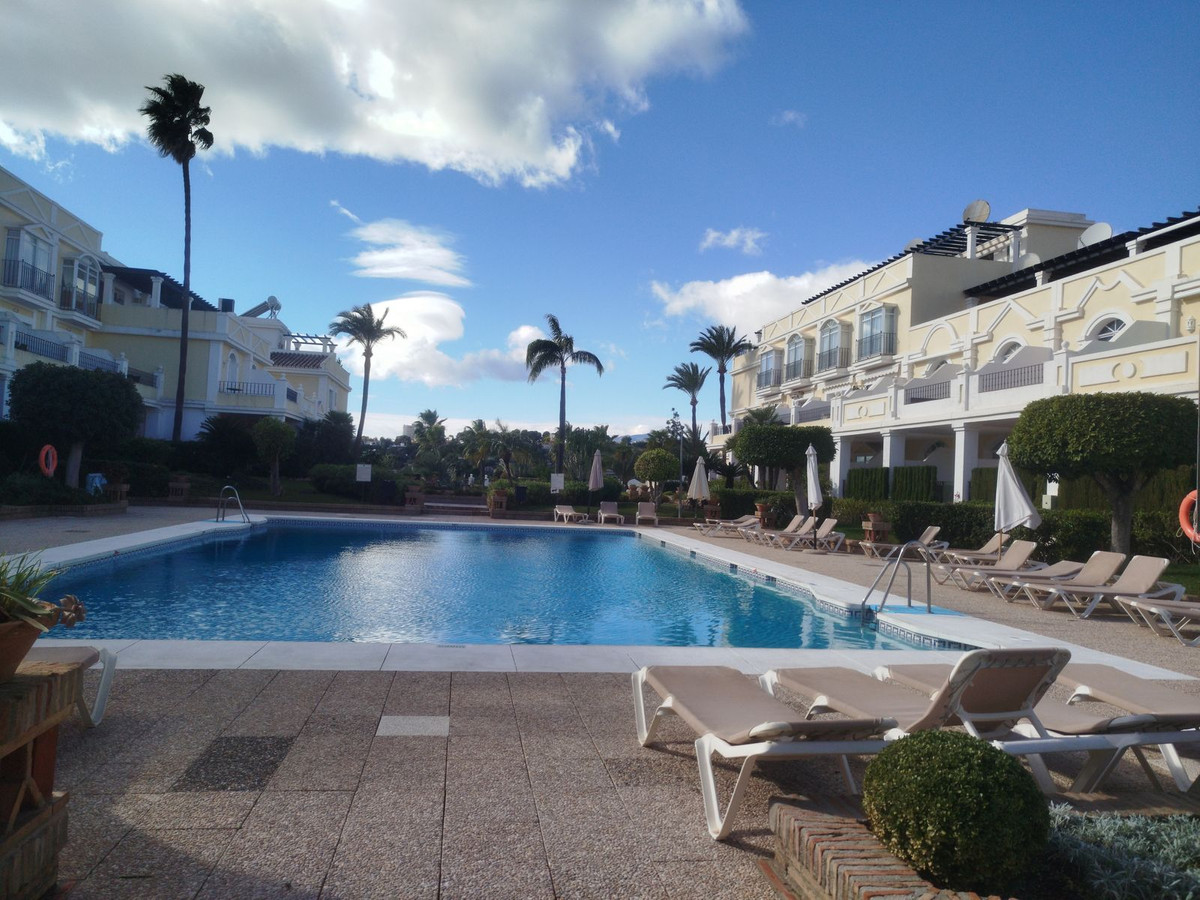 Se vende Apartamento Planta Baja de 2 dormitorios en Costa Del Sol, Málaga, España