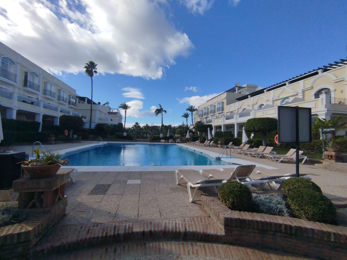 Se vende Apartamento Planta Baja de 2 dormitorios en Costa Del Sol, Málaga, España