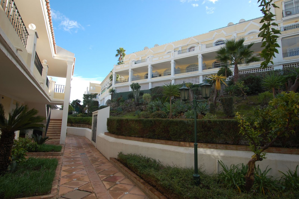 Se vende Apartamento Planta Baja de 2 dormitorios en Costa Del Sol, Málaga, España