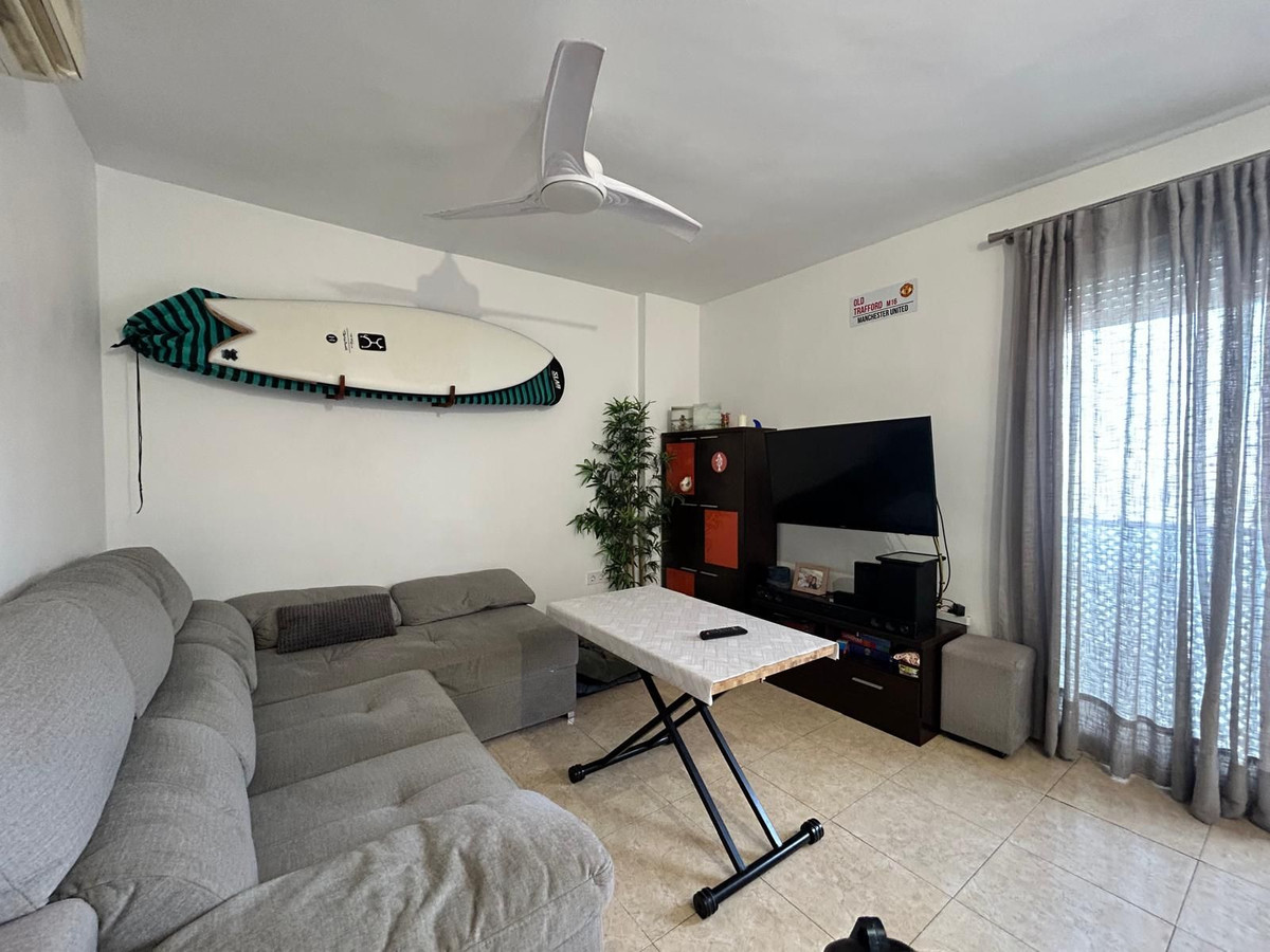 Se vende Apartamento Planta Media de 2 dormitorios en Costa Del Sol, Málaga, España