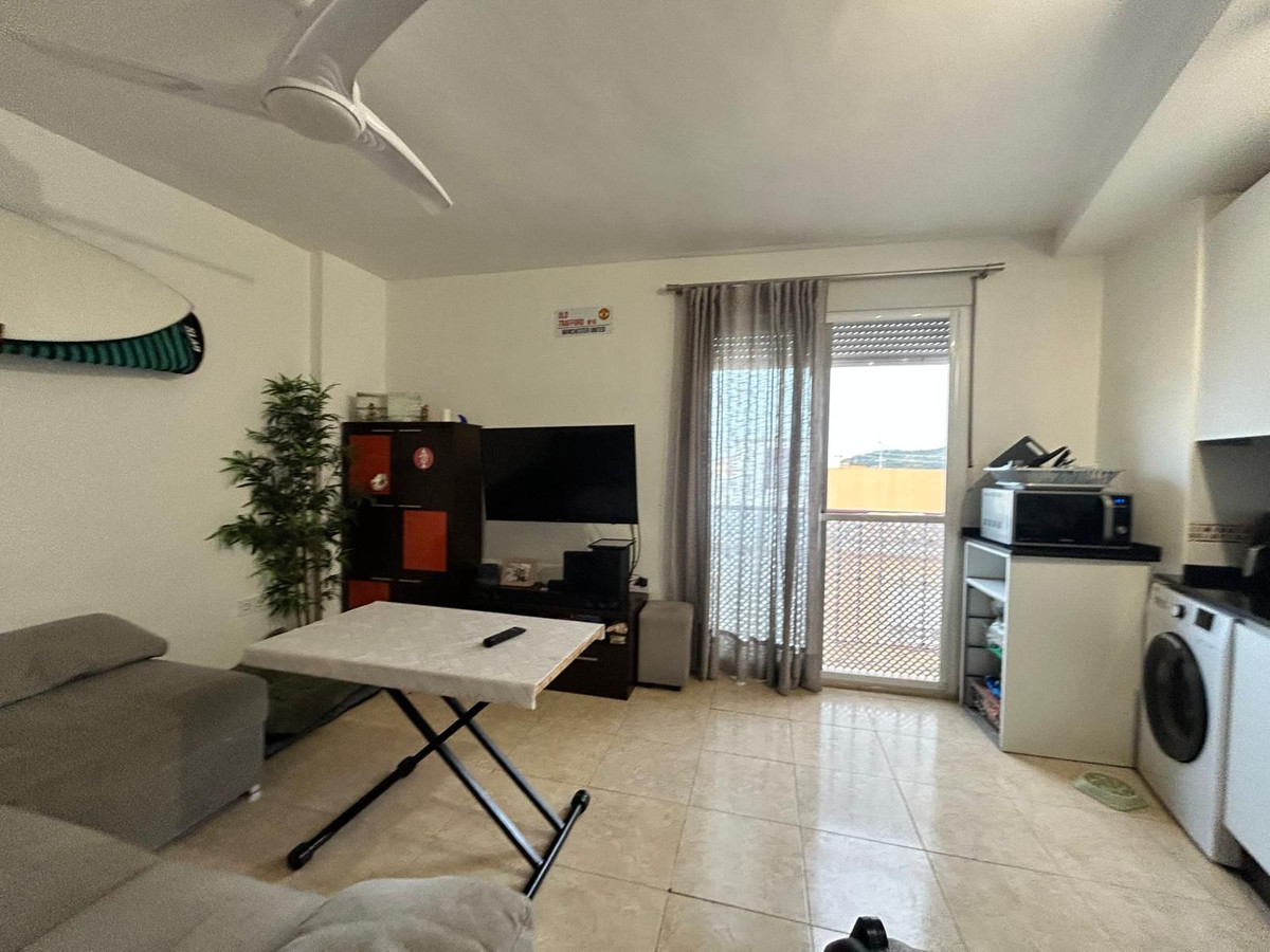 Se vende Apartamento Planta Media de 2 dormitorios en Costa Del Sol, Málaga, España