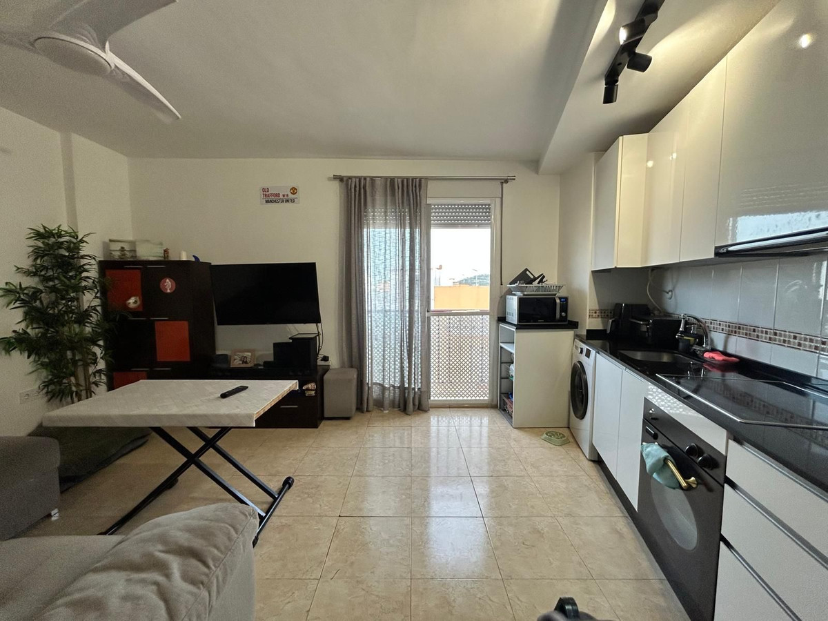 Se vende Apartamento Planta Media de 2 dormitorios en Costa Del Sol, Málaga, España