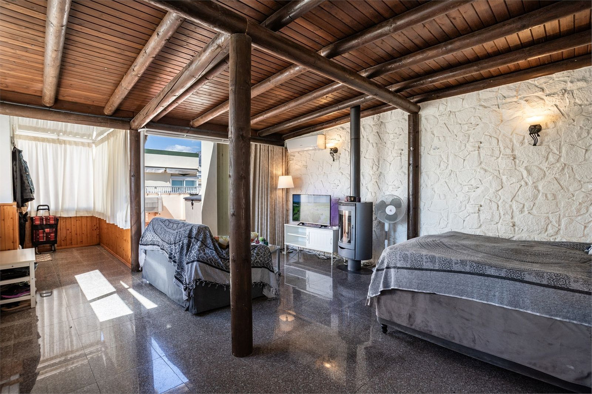 3 Bed Apartment for sale in Los Boliches Costa Del Sol, Málaga, Spain