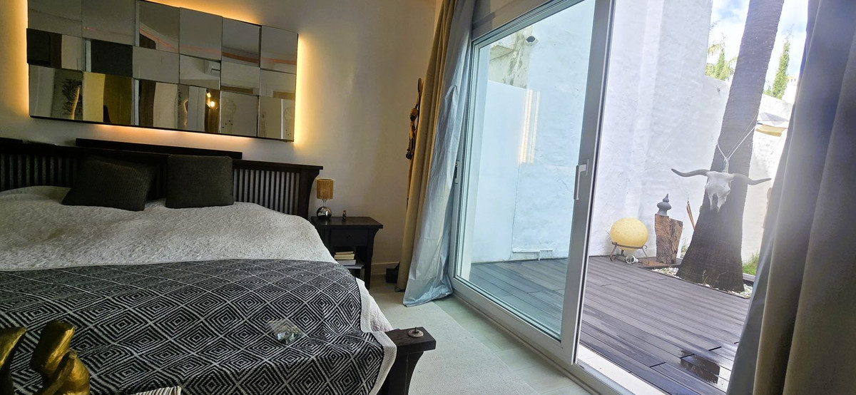 Se vende Villa - Chalet de 3 dormitorios en Costa Del Sol, Málaga, España