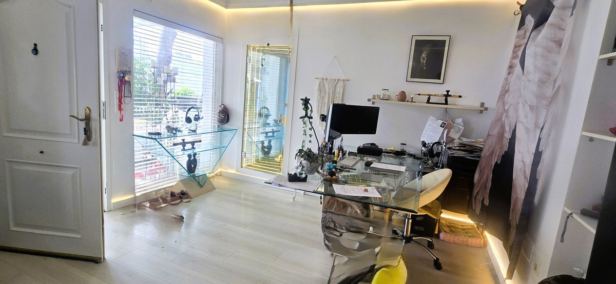 Se vende Villa - Chalet de 3 dormitorios en Costa Del Sol, Málaga, España