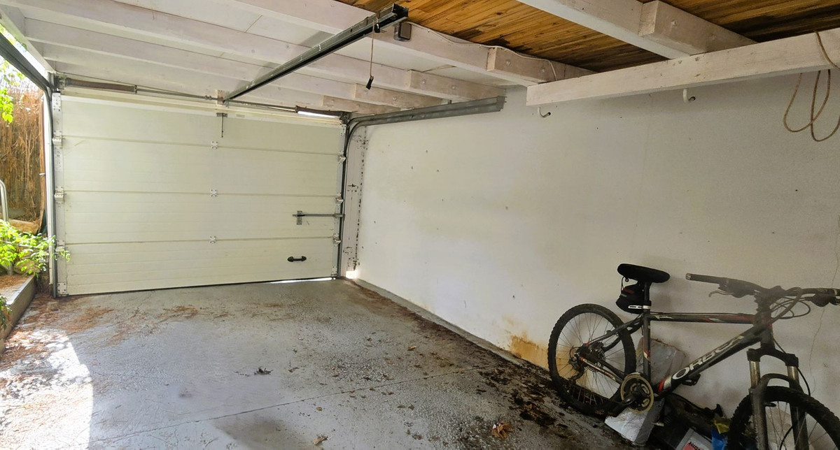 Se vende Villa - Chalet de 3 dormitorios en Costa Del Sol, Málaga, España