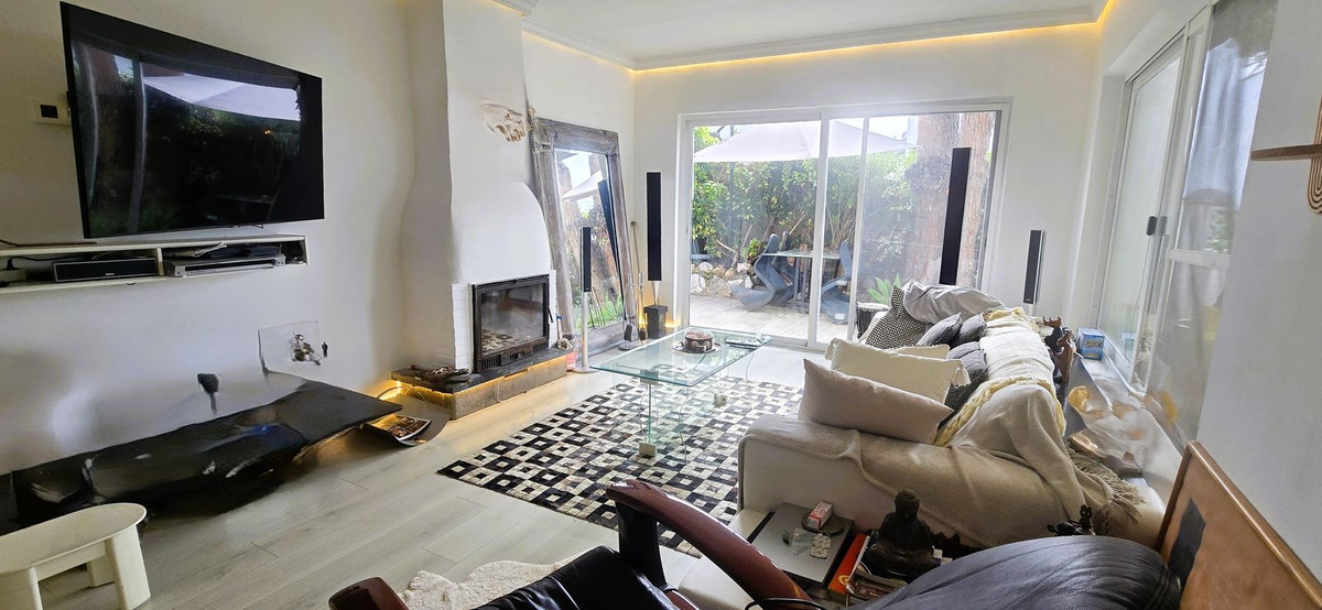 Se vende Villa - Chalet de 3 dormitorios en Costa Del Sol, Málaga, España