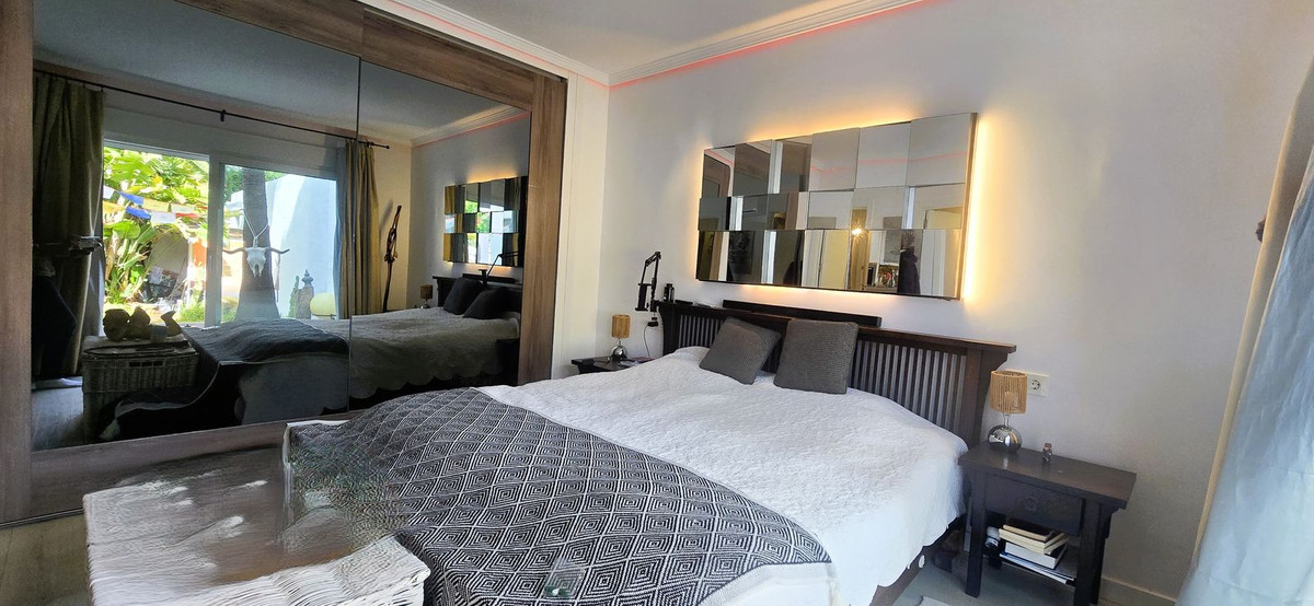 Se vende Villa - Chalet de 3 dormitorios en Costa Del Sol, Málaga, España