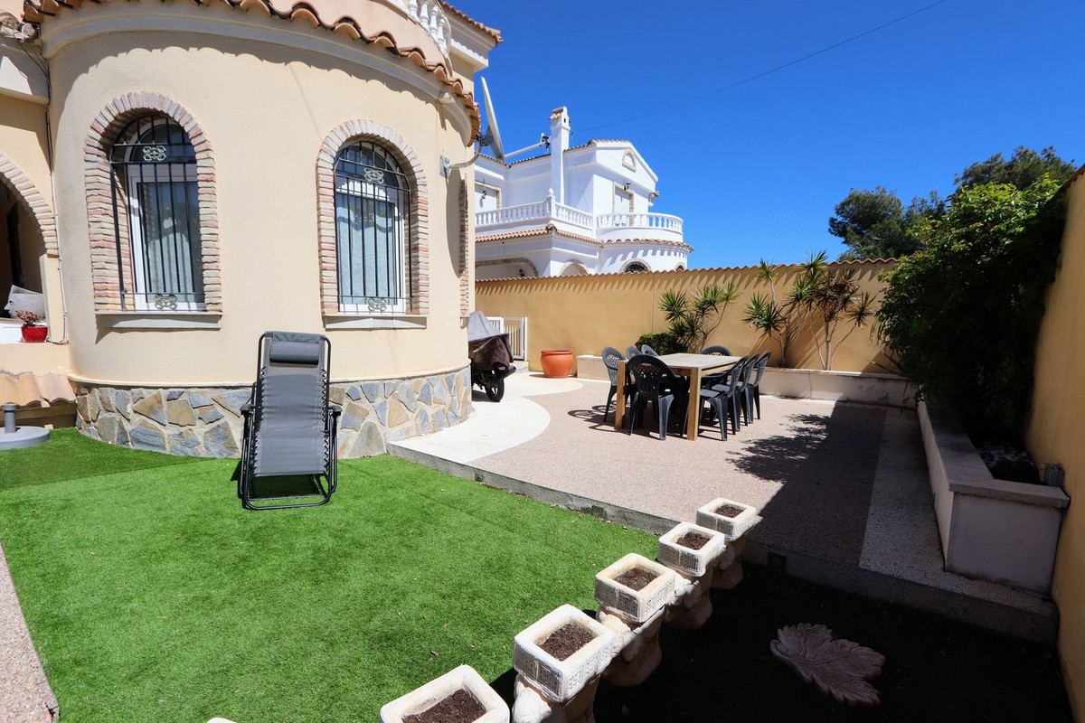 3 Bed Townhouse for sale in Villamartin Costa Blanca, Alicante, Spain