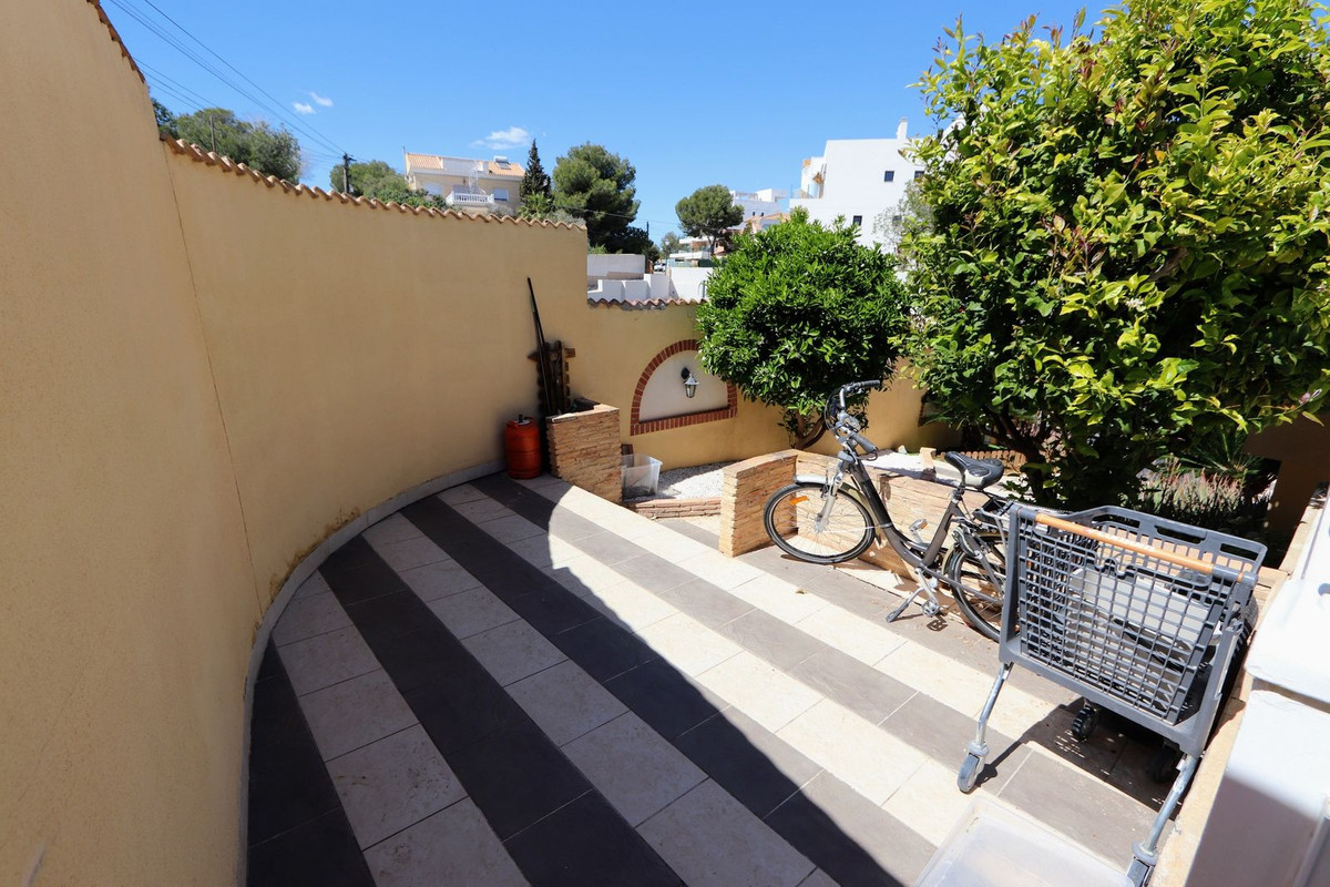 3 Bed Townhouse for sale in Villamartin Costa Blanca, Alicante, Spain